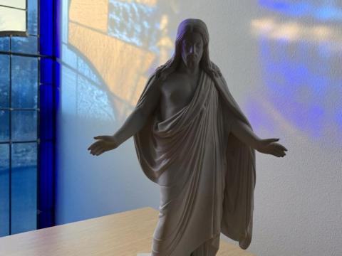 Jesús og kapellan í Grensás, maí 2025