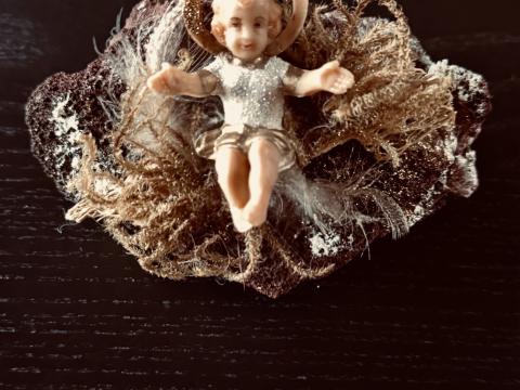 Jesúbarnið í jötunni