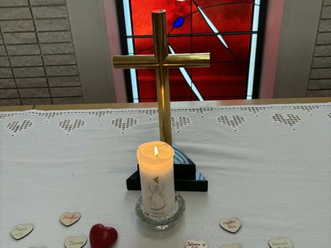 Krílasálmar, Grensás, 2026, kross